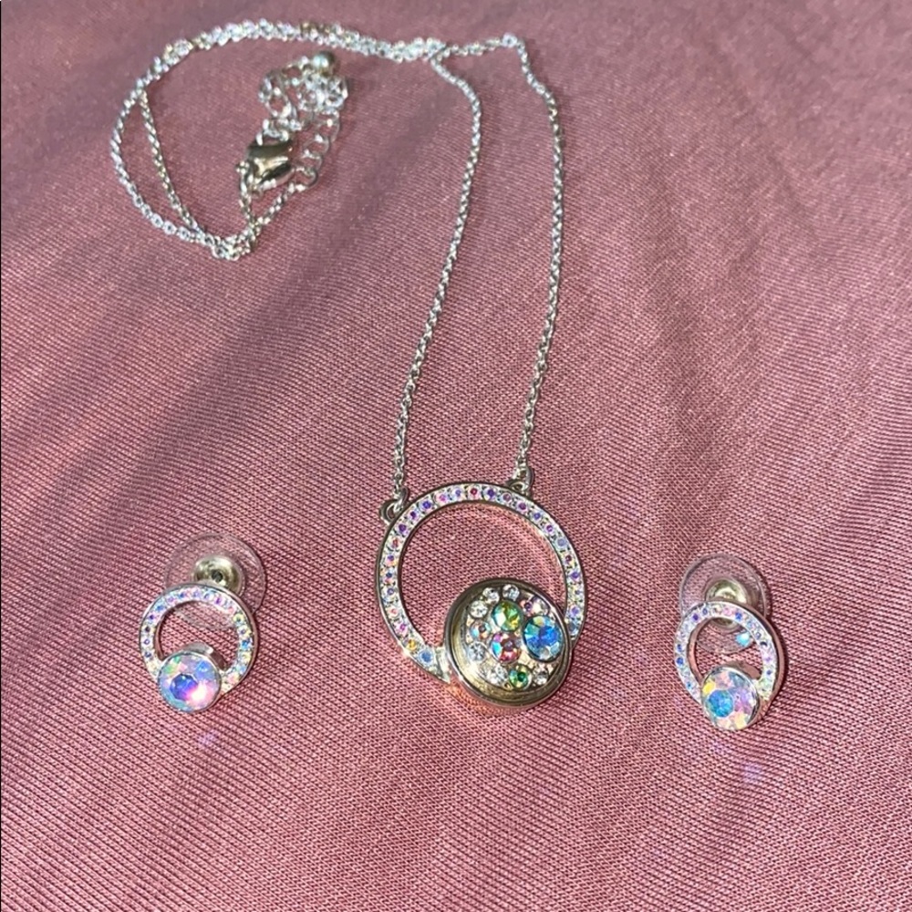 Style Dot’s Necklace and Earring Set with Dot’s